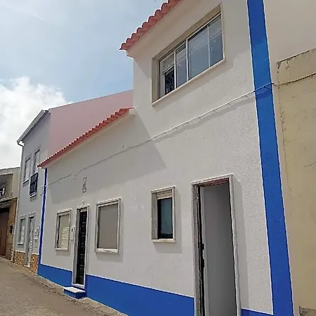 Near The Peniche - Casa Dos Avos מלון 4*