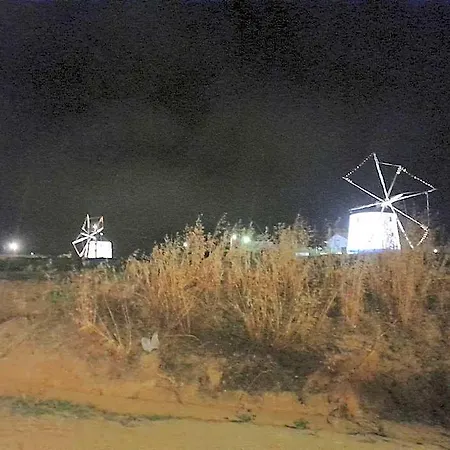 Near The Peniche - Casa Dos Avos מלון אנטוגויה דה באלייה
