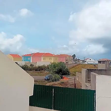 Near The Peniche - Casa Dos Avos Apartamento Atouguia Da Baleia